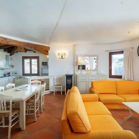 Villa Teodoro Salina *